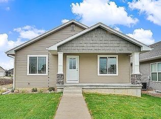 3090 Yorkshire Ct, Marion, IA 52302