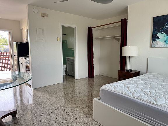 5th image of 7100 Central Ave #2