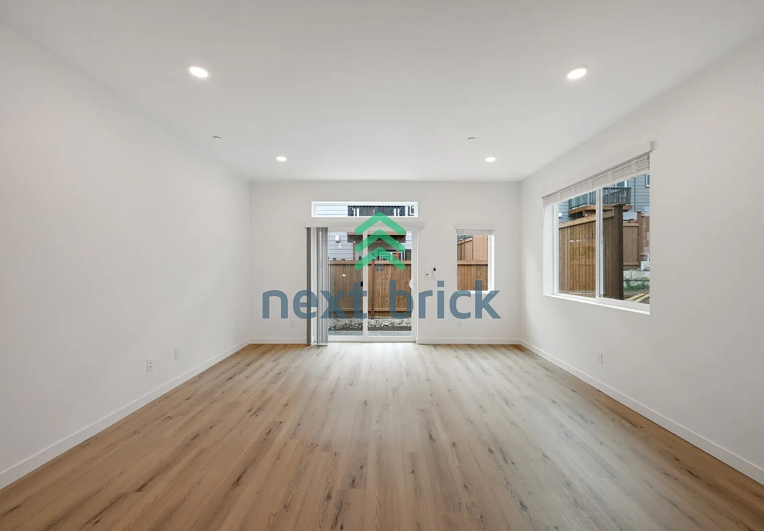"Brand New Spacious 3-Bed, 3-Bath Townhouse Retreat in Lynnwood - 1,574 Sq Ft of Comfort & Style!" — Photo 4