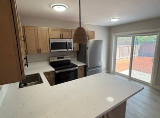 1028 N 3rd St #1034, Woodburn, OR 97071