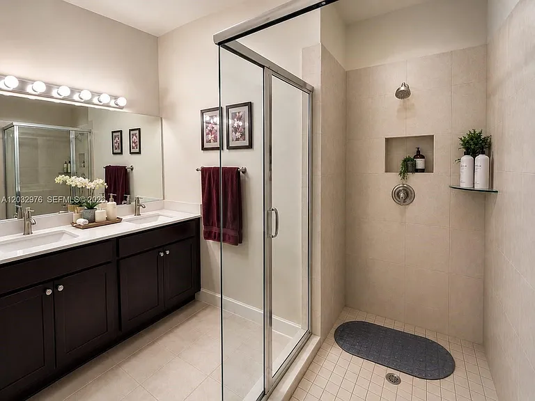 25320 SW 115th Ct #25320 — Photo 13