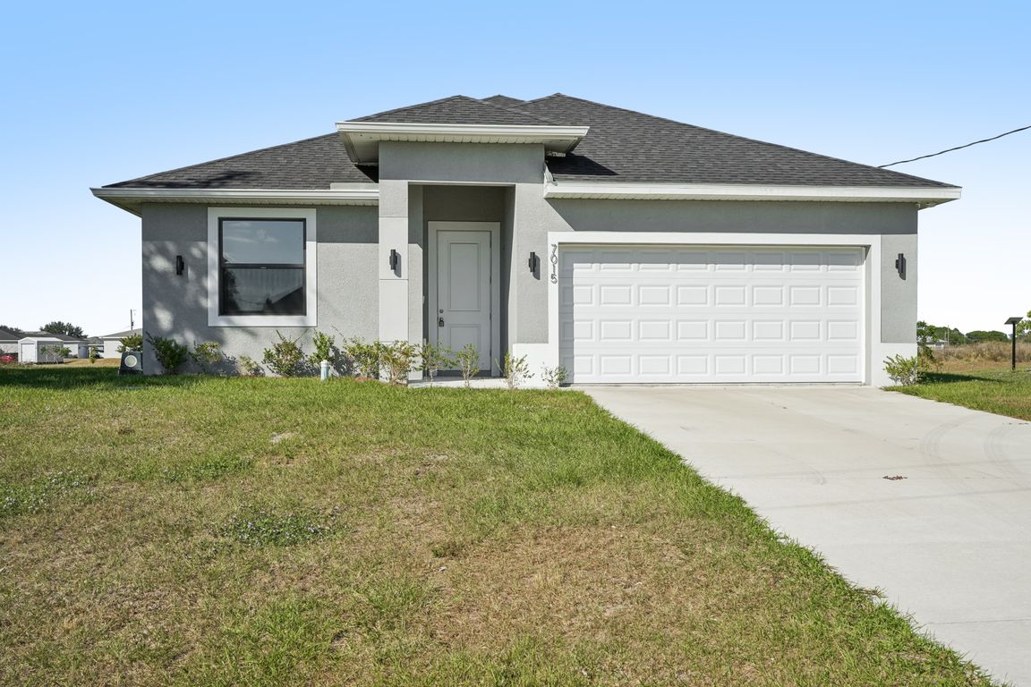 Jolly Cir-S2011-001.jpg