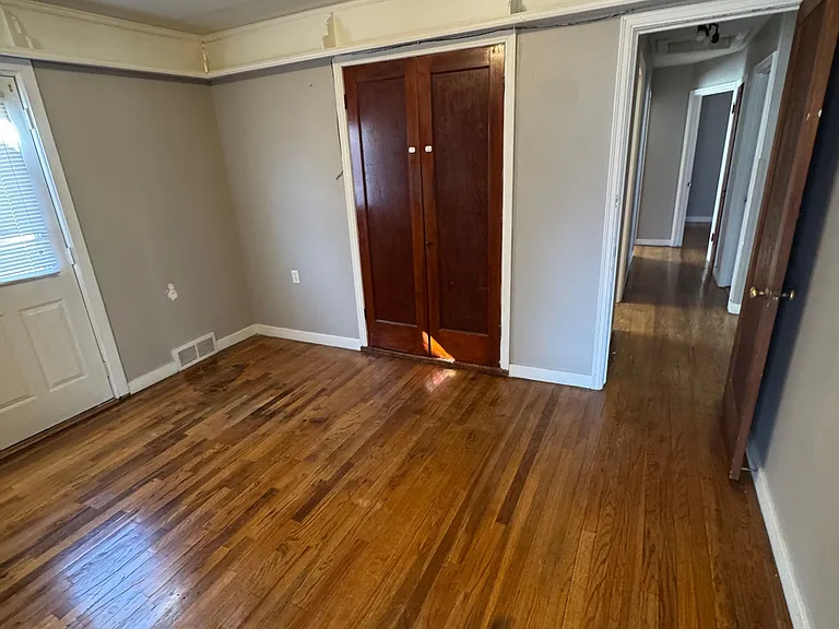 701 W 24th St #1 — Photo 12