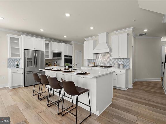 5th image of 11809 Summer Woods Pl