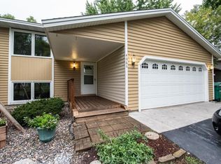 4066 W 137 1/2 St, Savage, MN 55378
