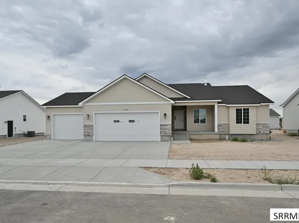 6926 Bronson Dr, Idaho Falls, ID 83402