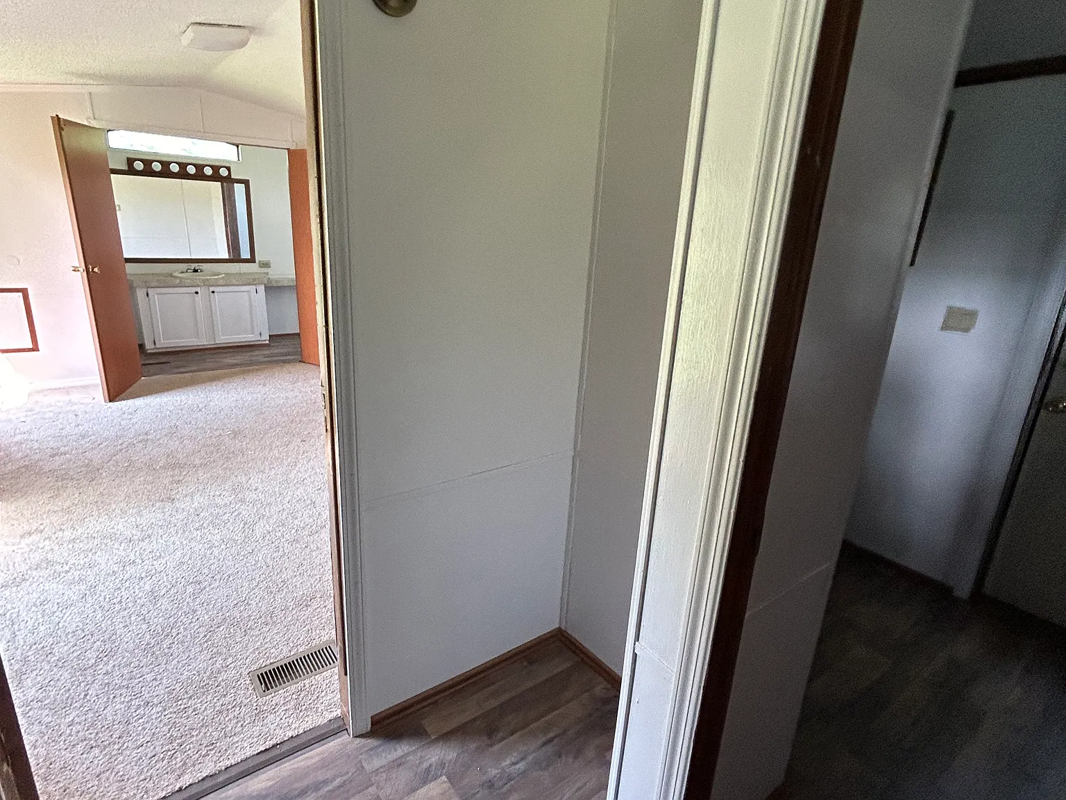 2 bed, $710 — Photo 3