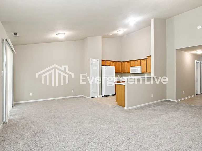 7823 Trisa Ct — Photo 3