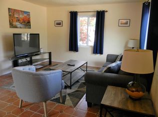 1043 Girard Blvd NE, Albuquerque, NM 87106