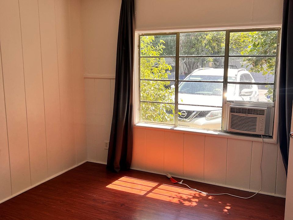 1st image of 169 W Linden Ct #A