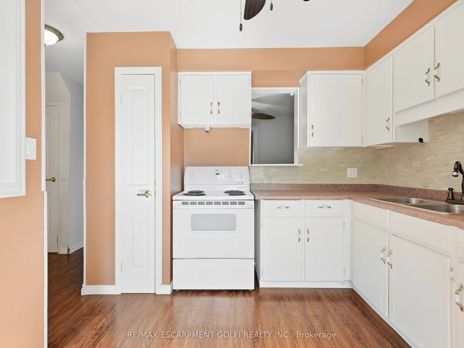 3 bed, $2,500 — Photo 3