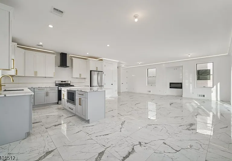 19 Mountain Ave — Photo 5