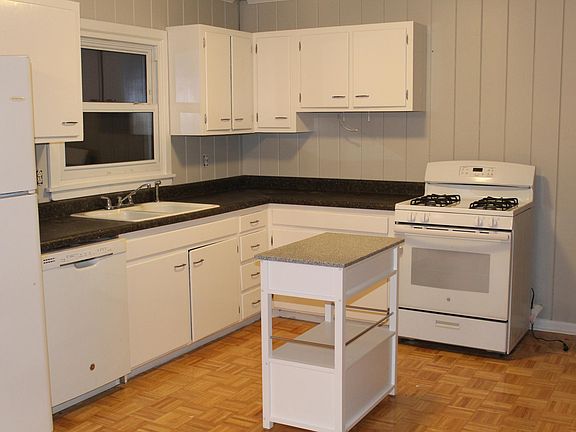 Spacious kitchen with brand new dishwasher