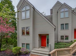 782 E Mountain Rd #C2, Killington, VT 05751