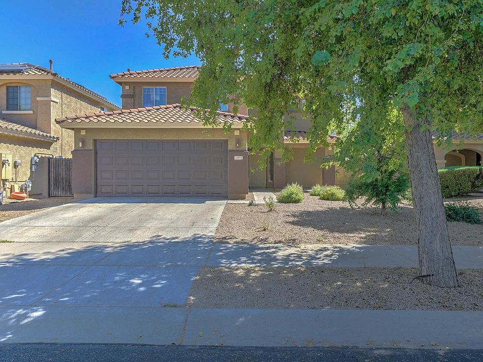1st image of 13971 W Country Gables Dr