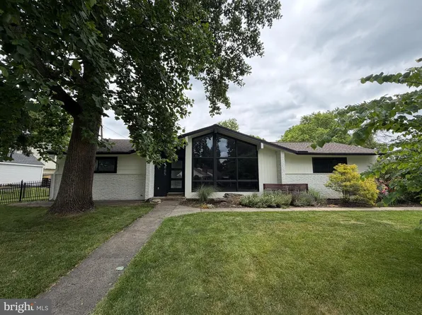 1865 Nanticoke Rd, Lancaster, PA 17601