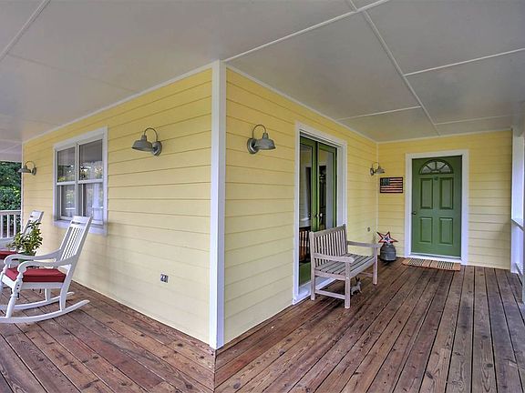 5th image of 124 Woodger Cir