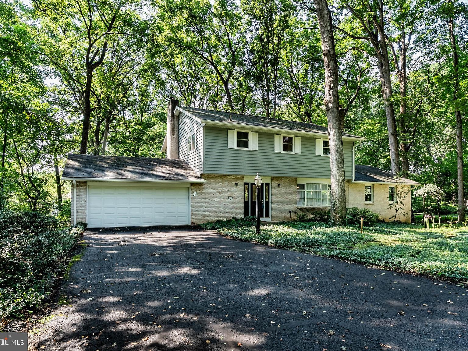 House on the Hill ロンパース 70 70 Hickory Rd, Carlisle, PA 17015 | Zillow
