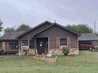 311 Kennedy Ave, Sabinal, TX 78881