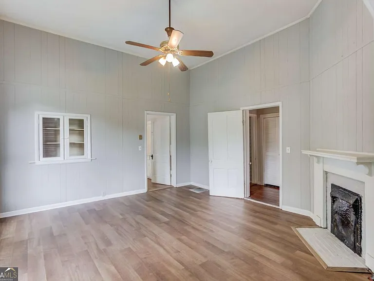 227 Alcovy St — Photo 7
