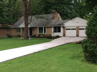 2015 Arrowood Pl, Cincinnati, OH 45231