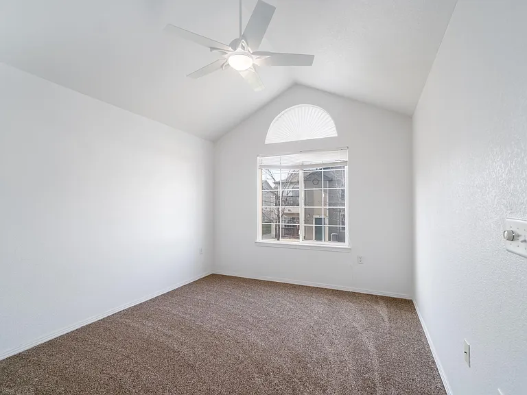 3002 W Elizabeth St #15G — Photo 4