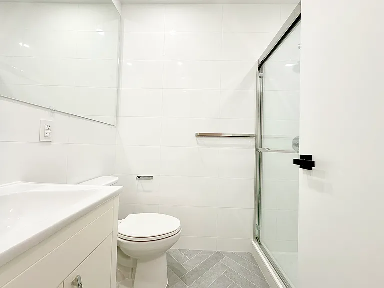 1666 Putnam Ave #1RR — Photo 8