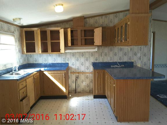 4th image of 145 1st St