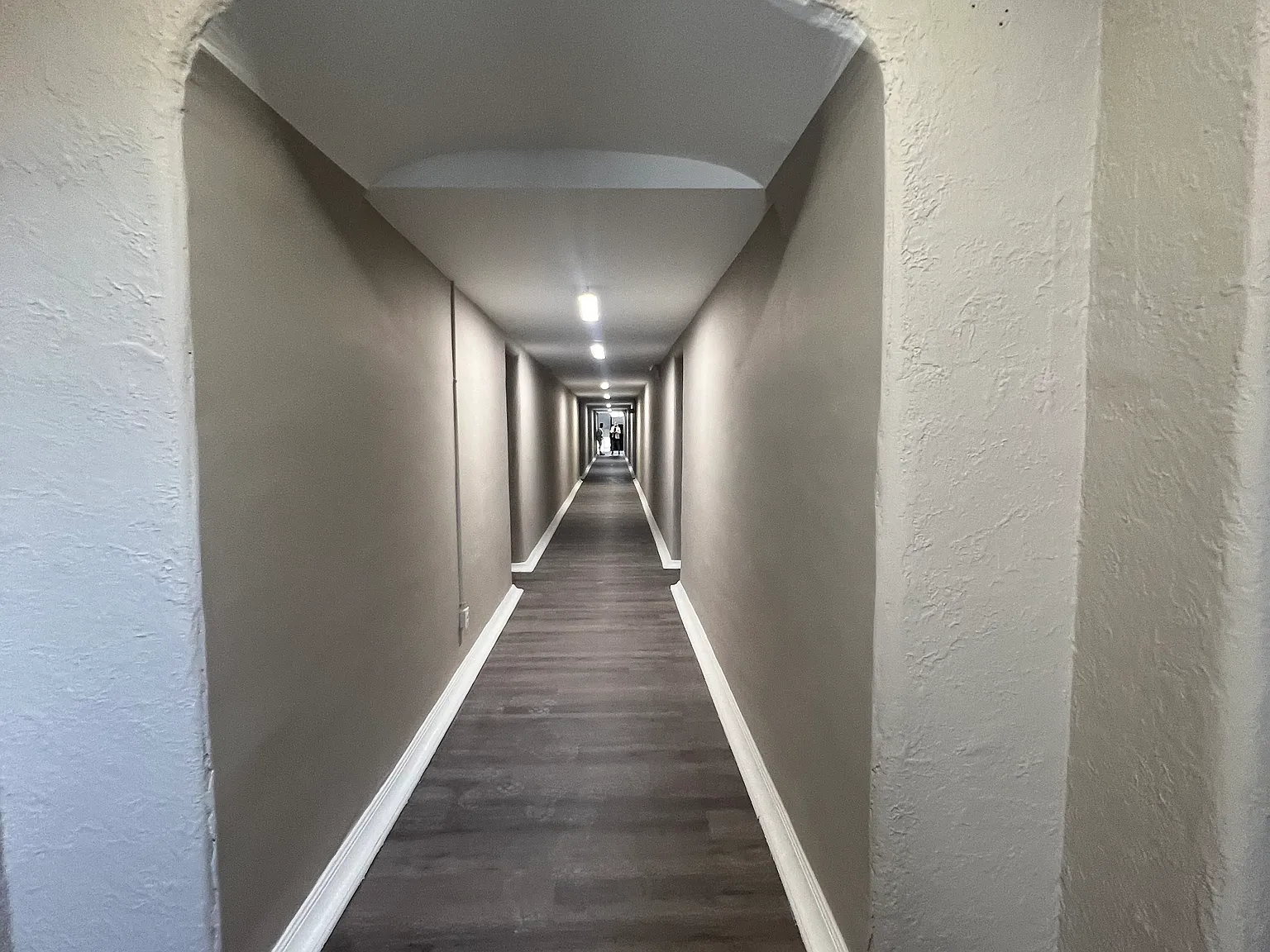 2 bed, 900 sqft, $1,300 — Photo 4
