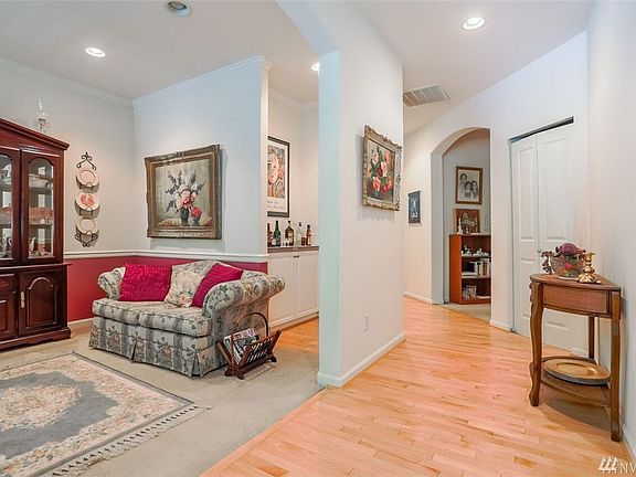 3rd image of 5739 61st Ave W