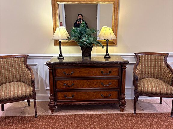 5th image of 217 Sophee Lane