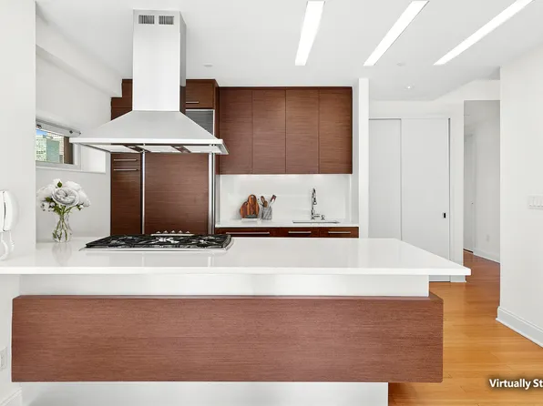 39 East 29th Street 22A image 2 of 11