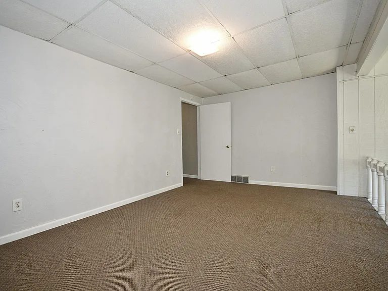1606 Bingham St — Photo 15