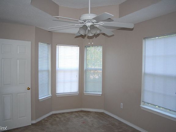 4th image of 2114 33rd Ave #A