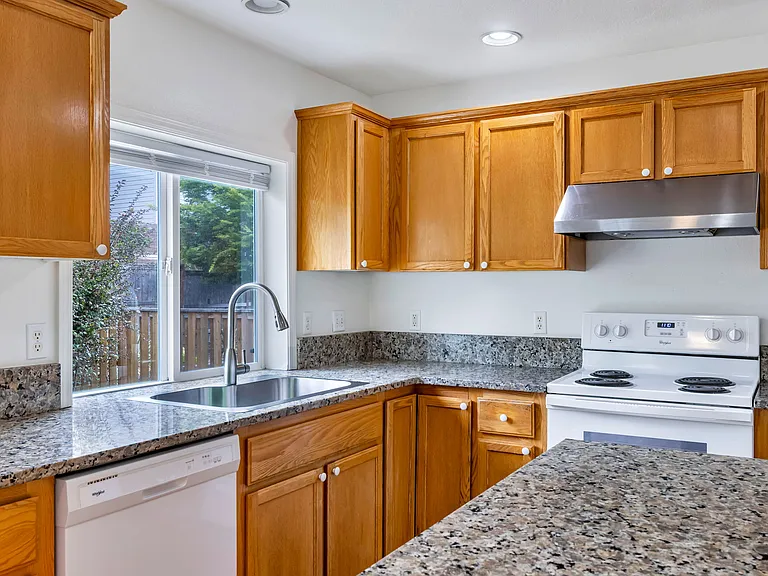 14977 SE Bradford Rd — Photo 24