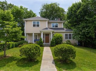 116 Seacord Rd, New Rochelle, NY 10804