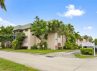 5790 Stirling Rd APT 104, Hollywood, FL 33021