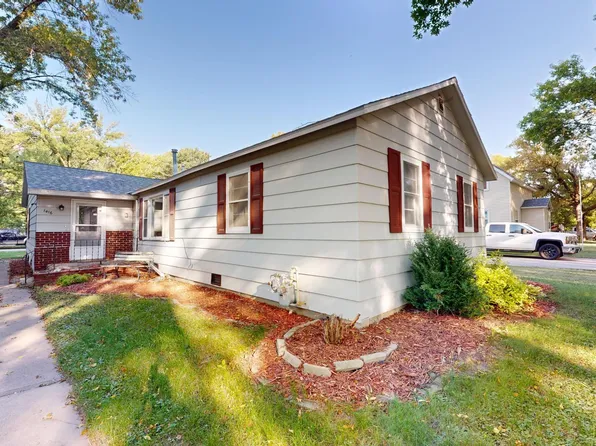 1416 7th St SW, Willmar, MN 56201