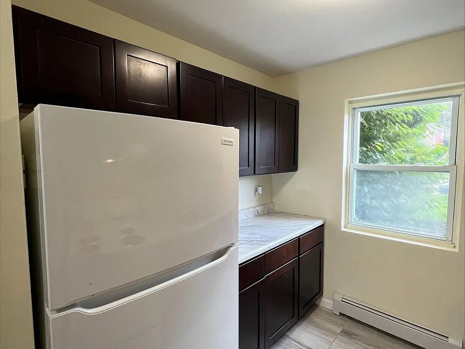 289 Main St #9N