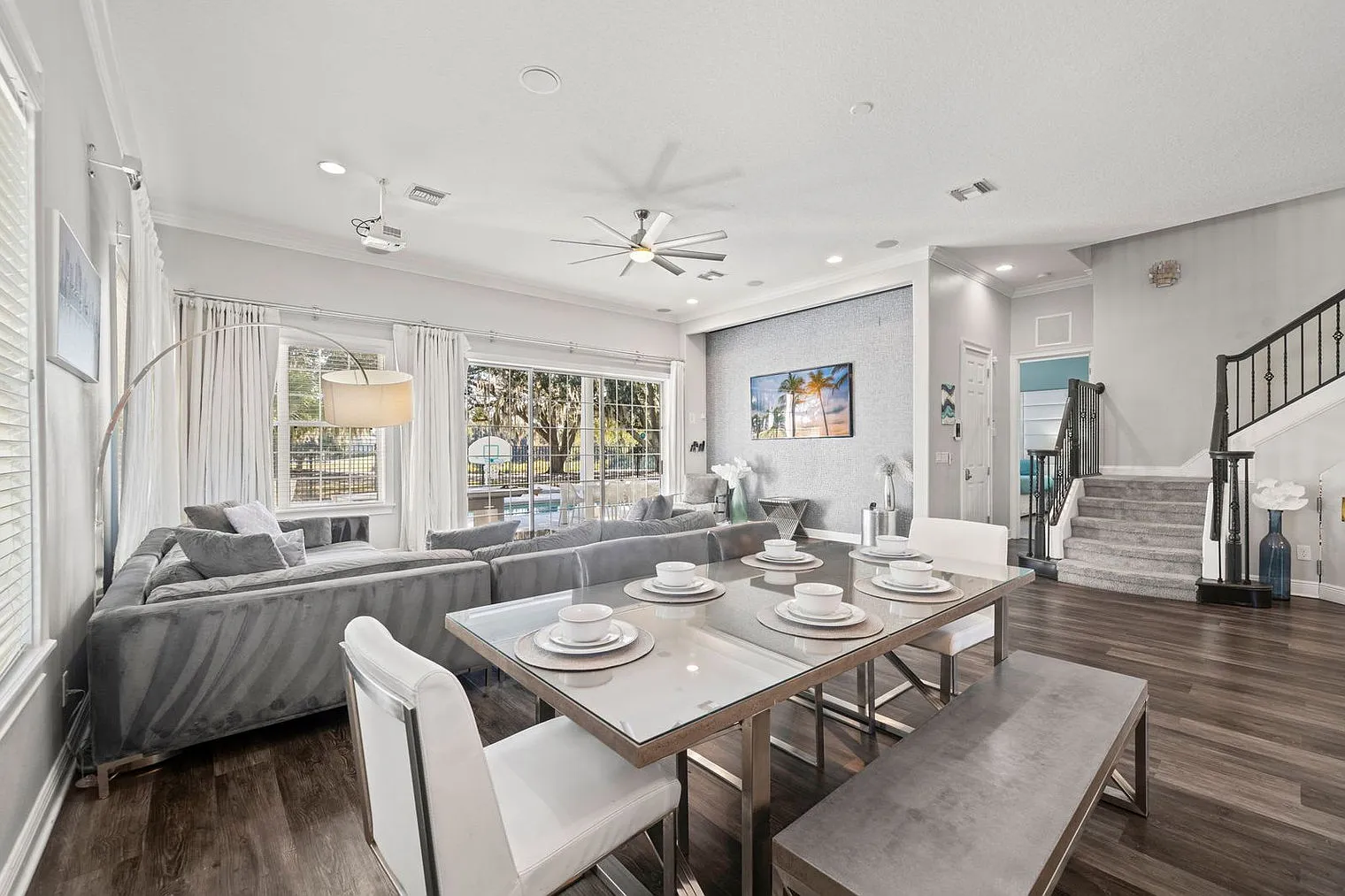 5 bed, 4.0 bath, 4370 sqft, $11,996 — Photo 1