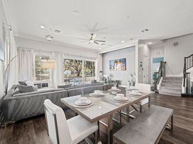 1229 Radiant St, Kissimmee, FL