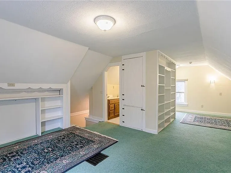 133 Westland Ave — Photo 12