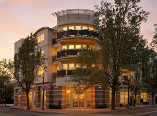 318 NE Roberts Ave APT 402, Gresham, OR