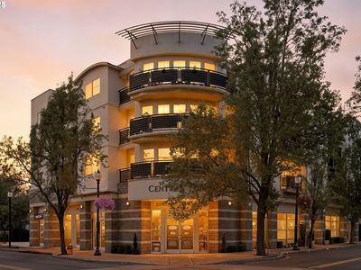 318 NE Roberts Ave APT 402, Gresham, OR, 97030