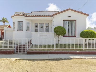 8110 S Halldale Ave, Los Angeles, CA, 90047