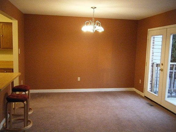 family/dining area 20x12