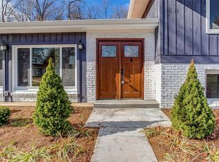 828 Crosswood Ct, Saint Charles, MO 63303