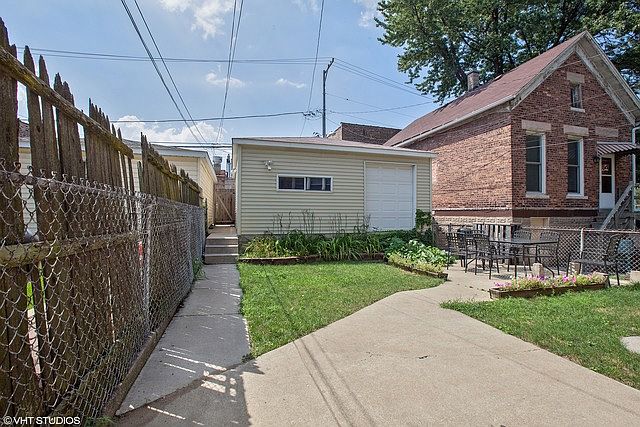 2nd image of 3204 S Emerald Ave