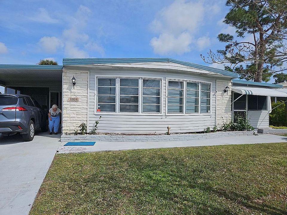 1st image of 8694 Crown Dr