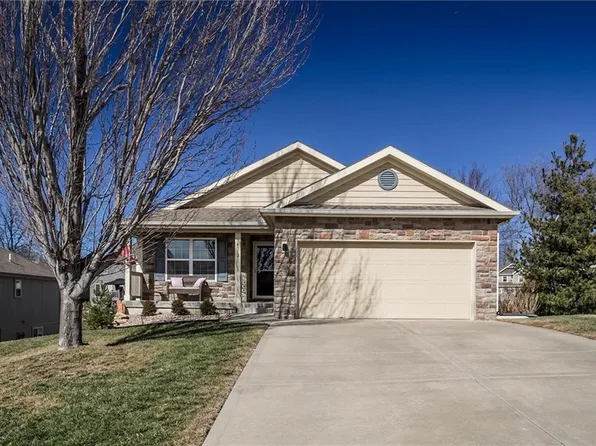 4312 NE 85th St, Kansas City, MO 64156